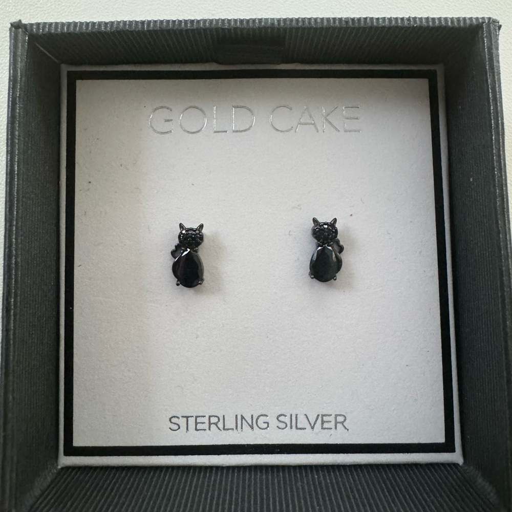 Gold Cake Black Cat Earrings
